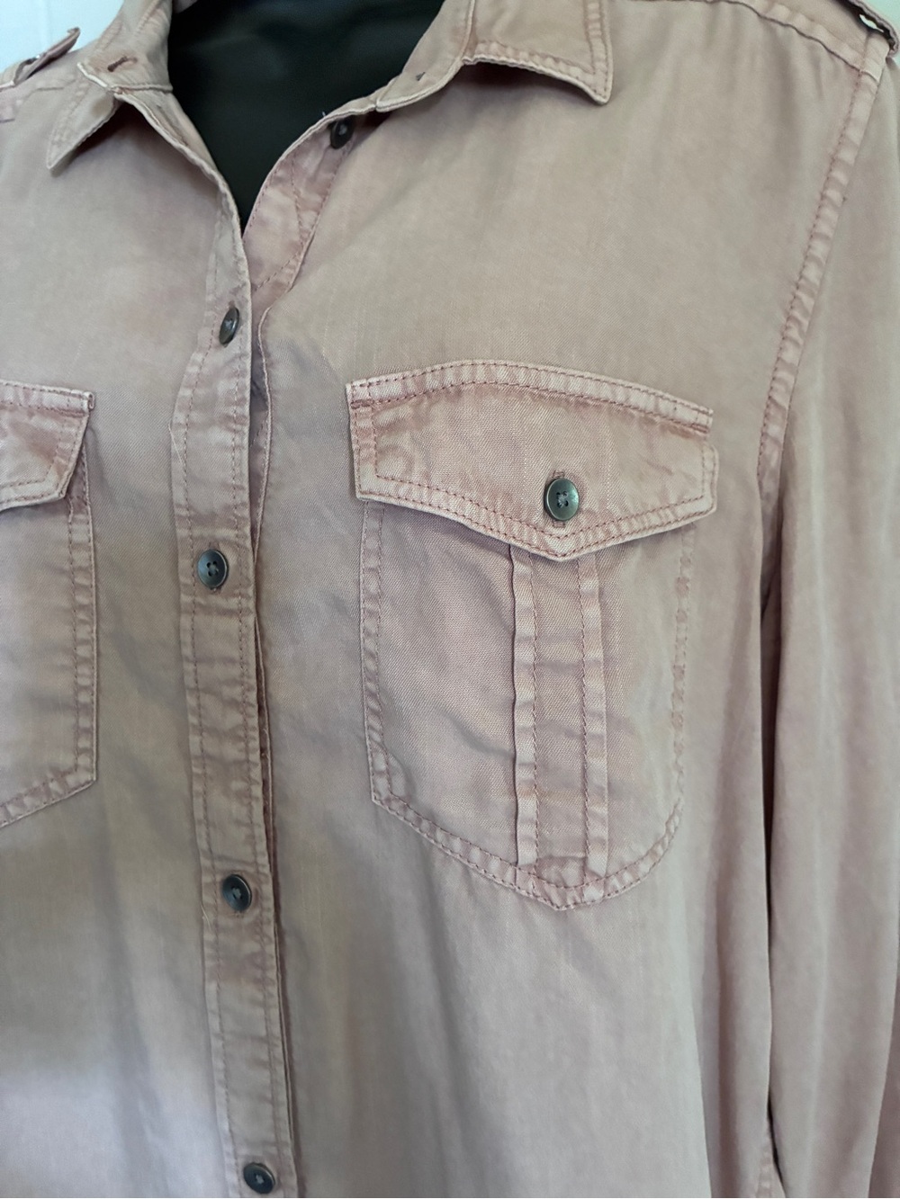 American Eagle Boyfriend Utility Washed Mauve Button Utility Cargo Shirt Sz M - Picture 10 of 10